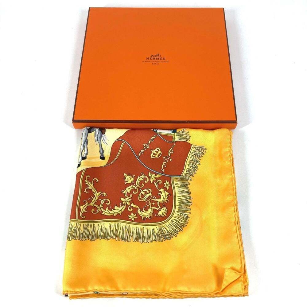 HERMES White Silk Scarf - Picture 14 of 14